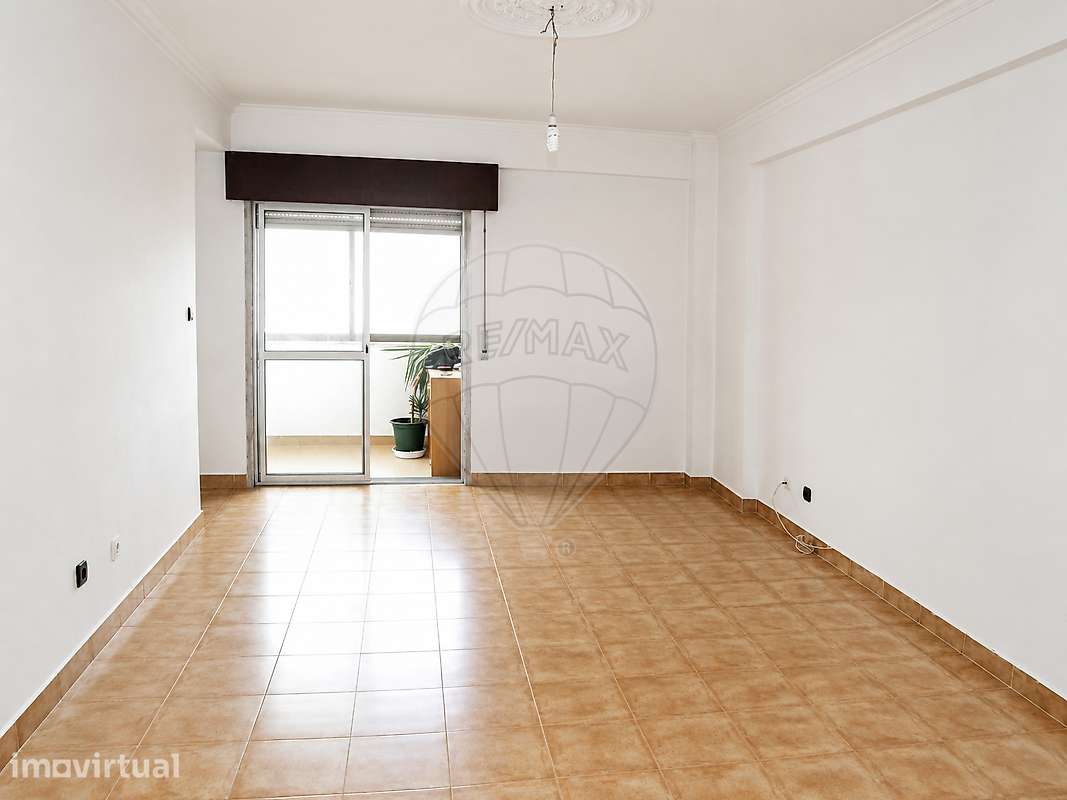 Apartamento T1 para arrendamento - Grande imagem: 2/8