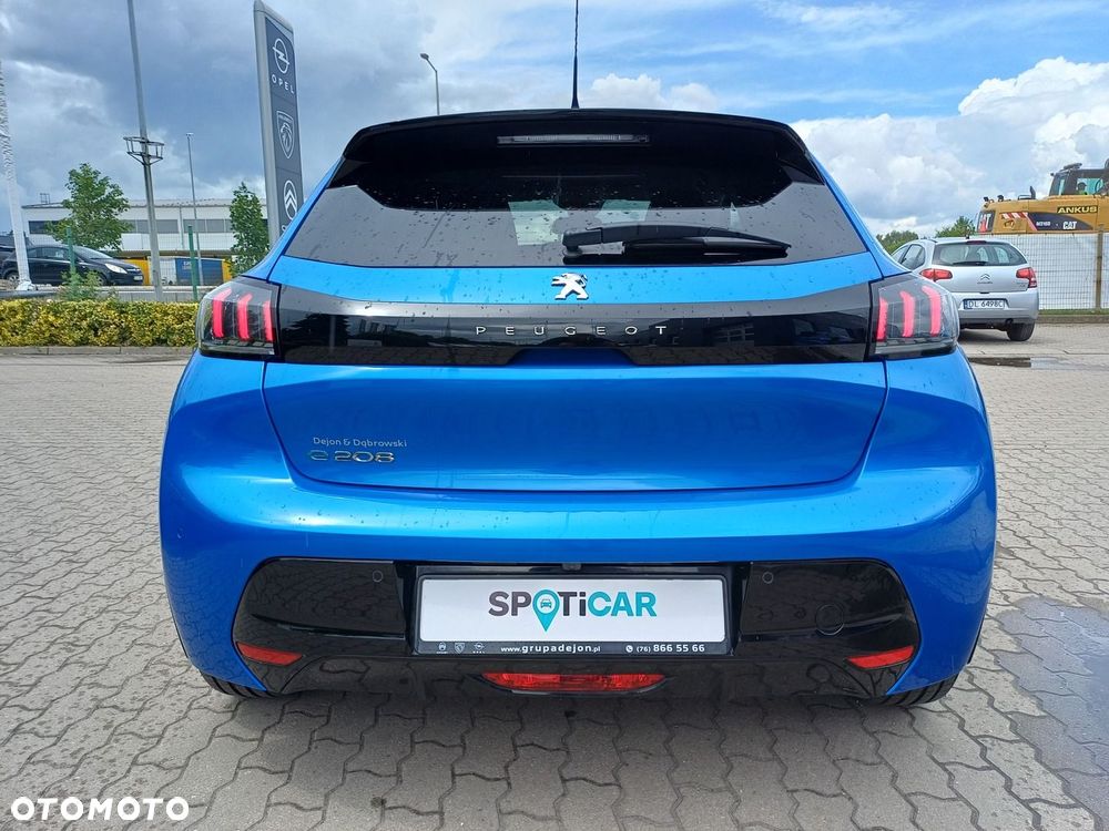 Peugeot 208 - 5