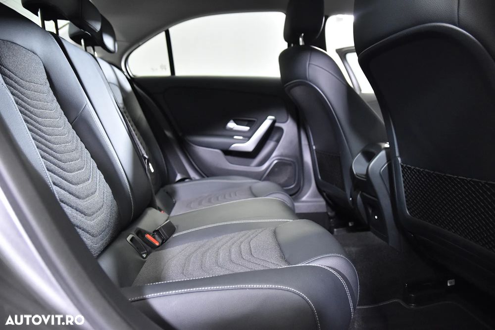 Mercedes-Benz A 180 - 13