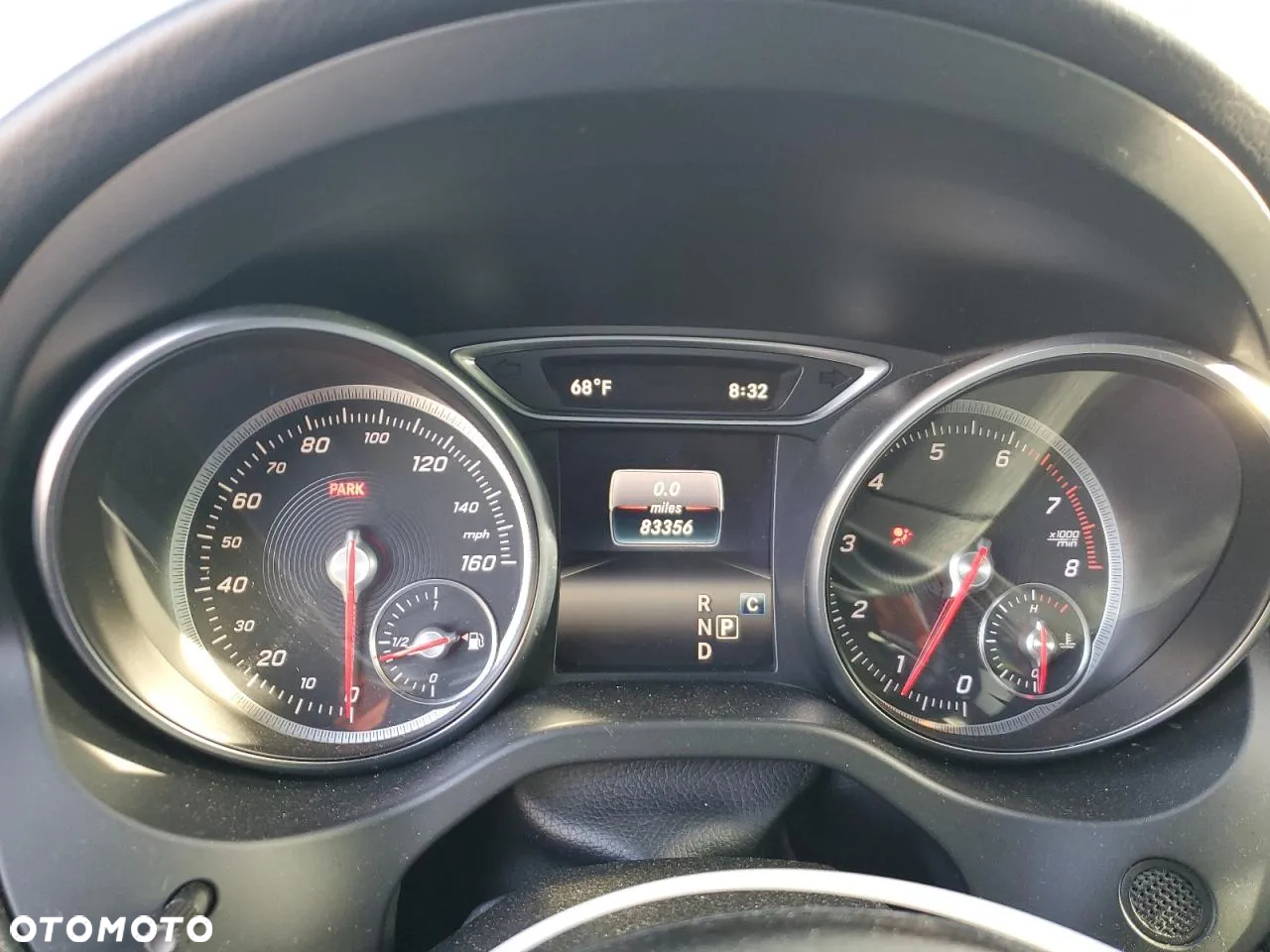 Mercedes-Benz CLA - 12
