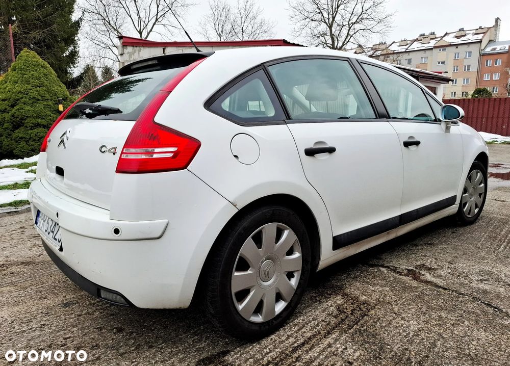 Citroën C4 1.6 16V Magic - 3