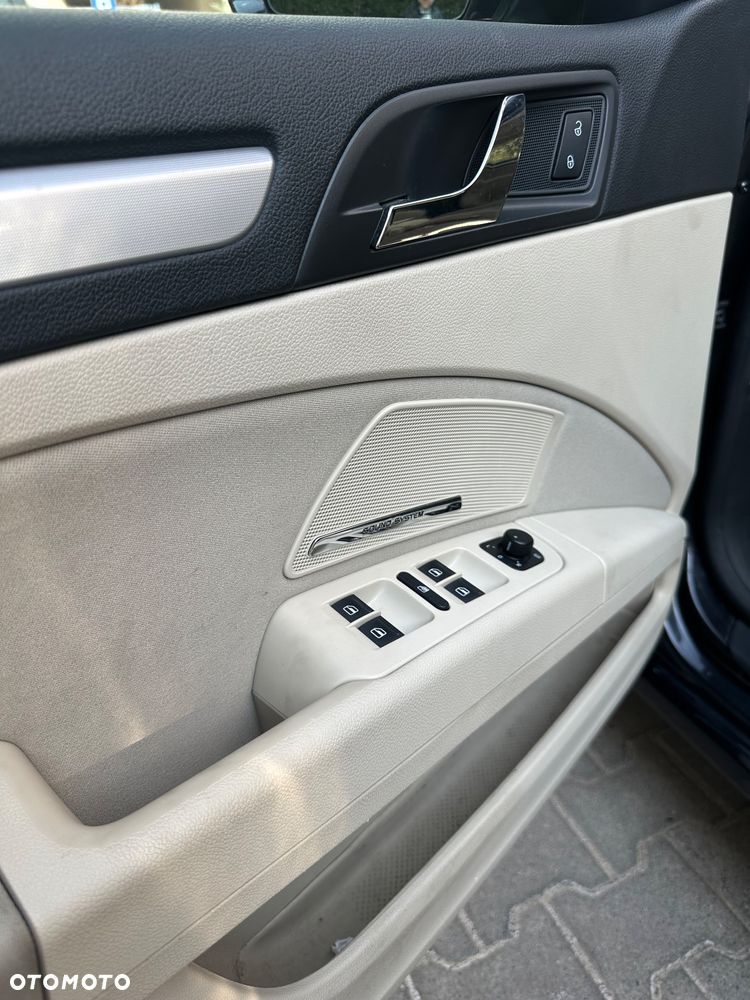 Skoda Superb 1.8 TSI Elegance DSG - 35