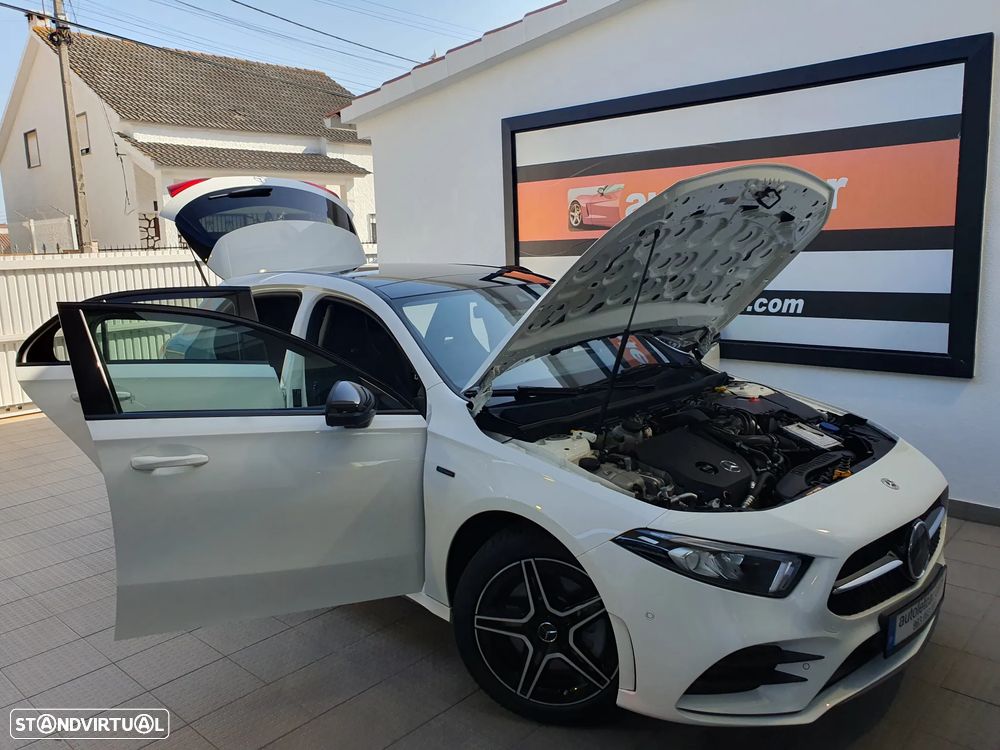 Mercedes-Benz A 250 e AMG Line - 19