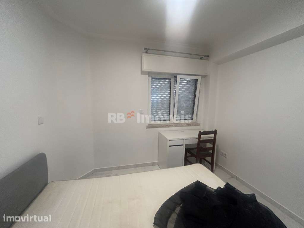 Apartamento T4 totalmente renovado com elevador no coração de Tomar - Grande imagem: 5/9