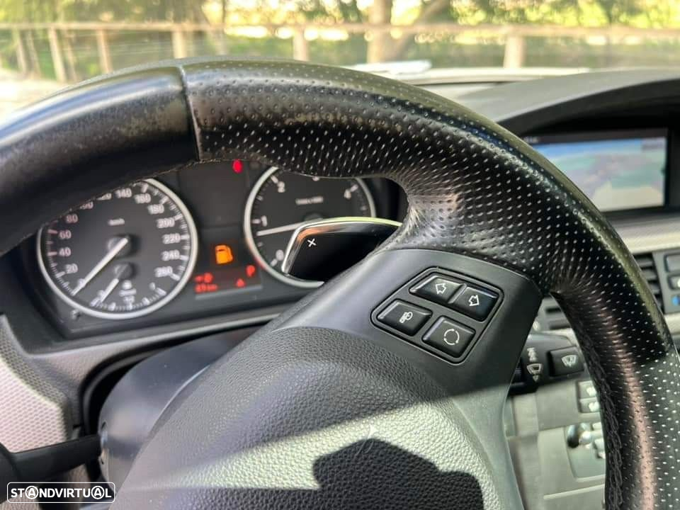 BMW 320 d Coupe Edição M Auto - 19