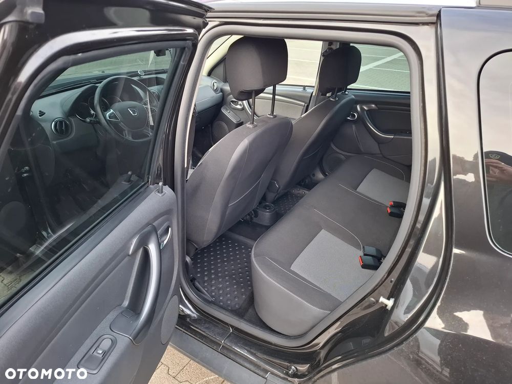 Dacia Duster 1.6 SCe Laureate S&S - 13