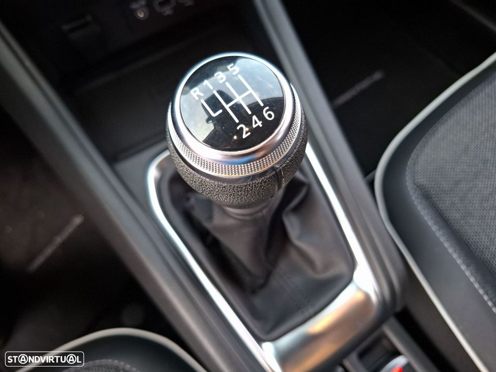 Renault Captur 1.0 TCe Intens - 22