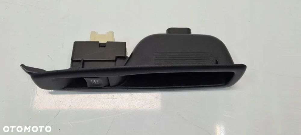 PANEL PRZEŁĄCZNIK SZYB RENAULT CLIO IV LIFT KOMBI - 9
