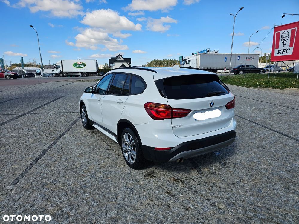 BMW X1 xDrive20d Sport Line sport - 6