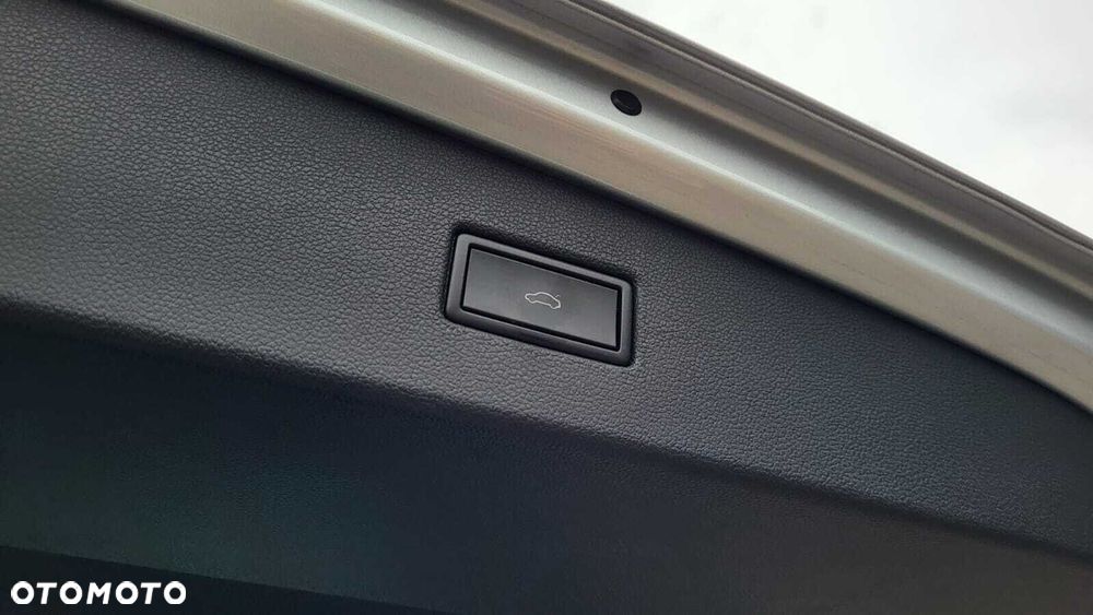 Volkswagen Tiguan - 13