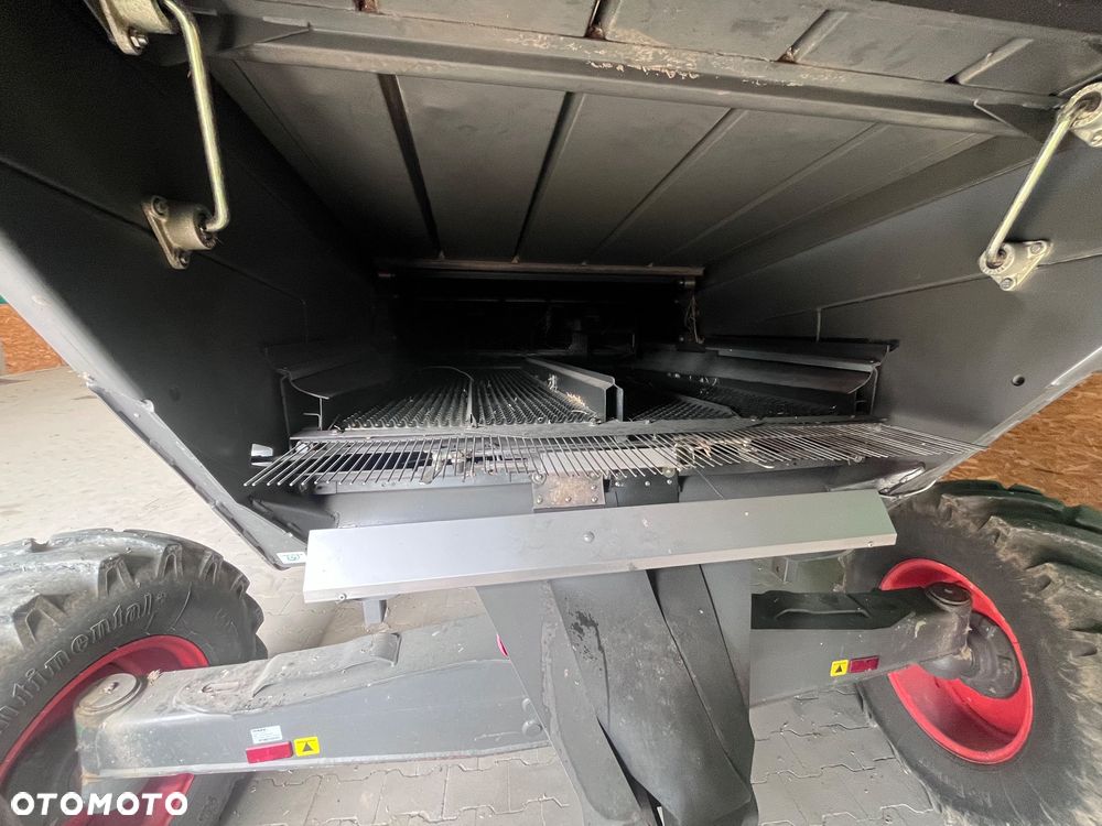 Claas Tucano 320 - 7