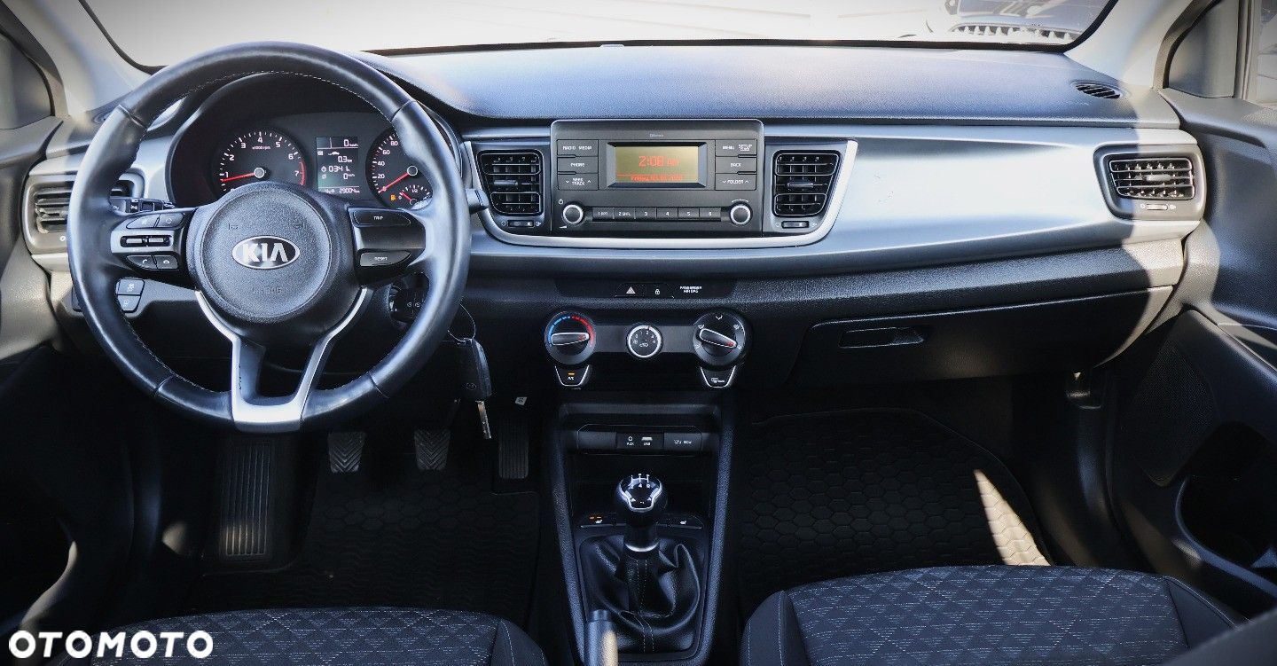 Kia Rio - 12