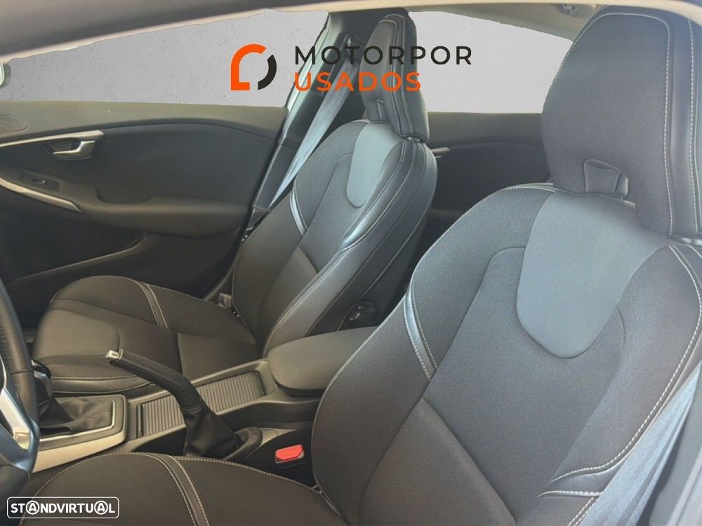 Volvo V40 - 9