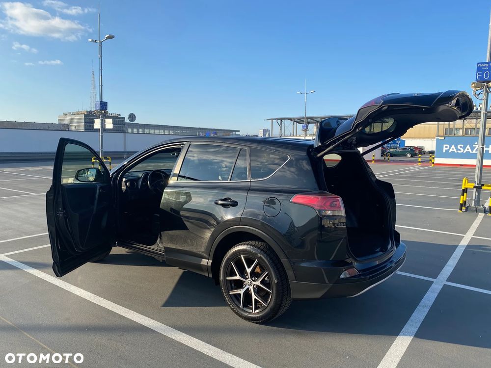 Toyota RAV4 Hybrid Prestige 4x4 - 14