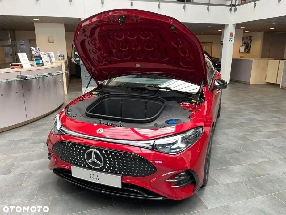 Mercedes-Benz CLA - 2