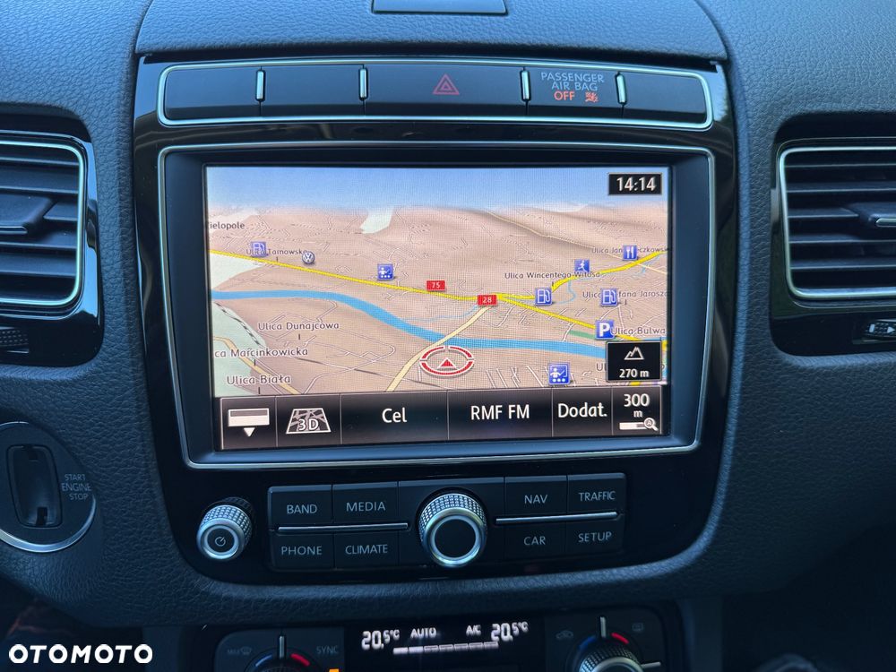 Volkswagen Touareg - 23