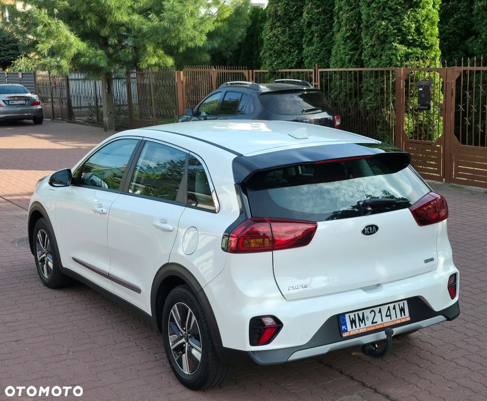 Kia Niro 1.6 GDI Plug-in Hybrid M - 13