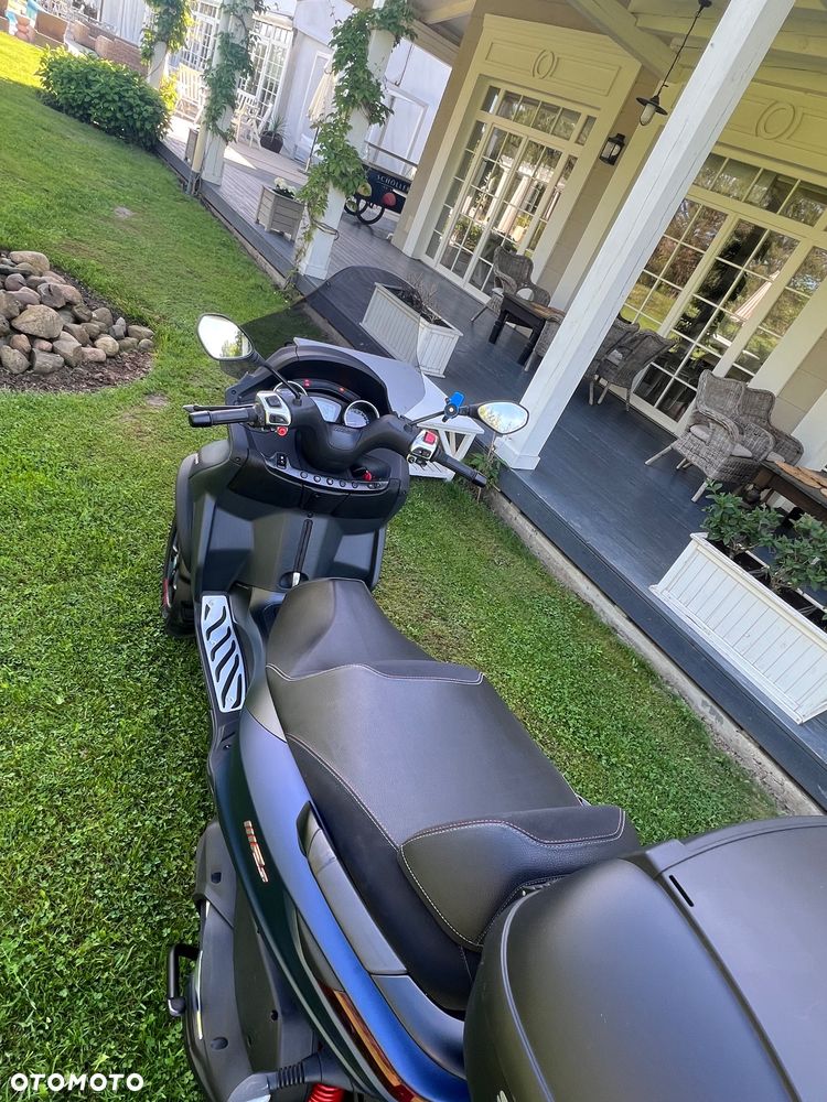 Piaggio MP-3 - 5