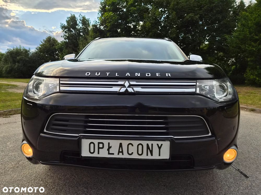 Mitsubishi Outlander 2.0 4WD Top - 16