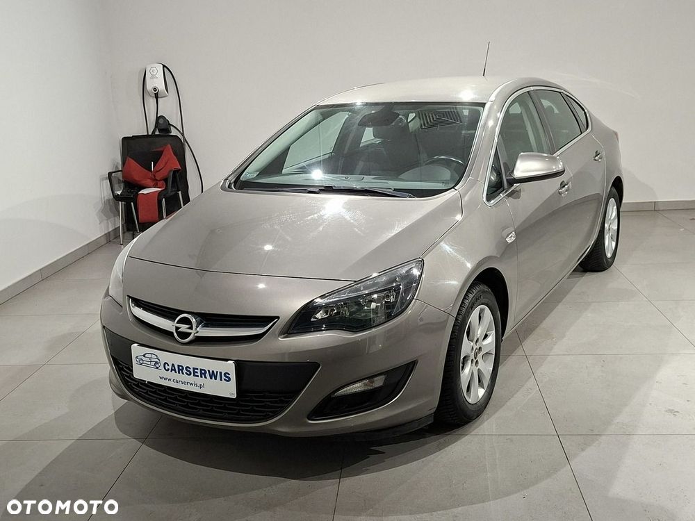 Opel Astra - 1