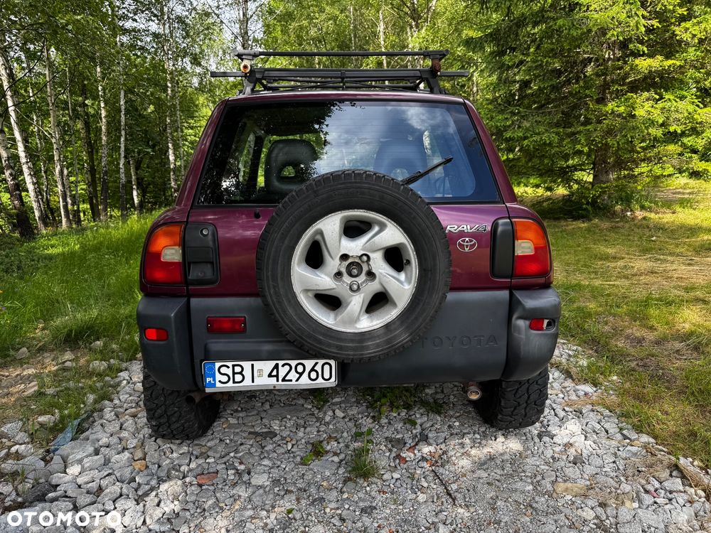 Toyota RAV4 2.0 - 9