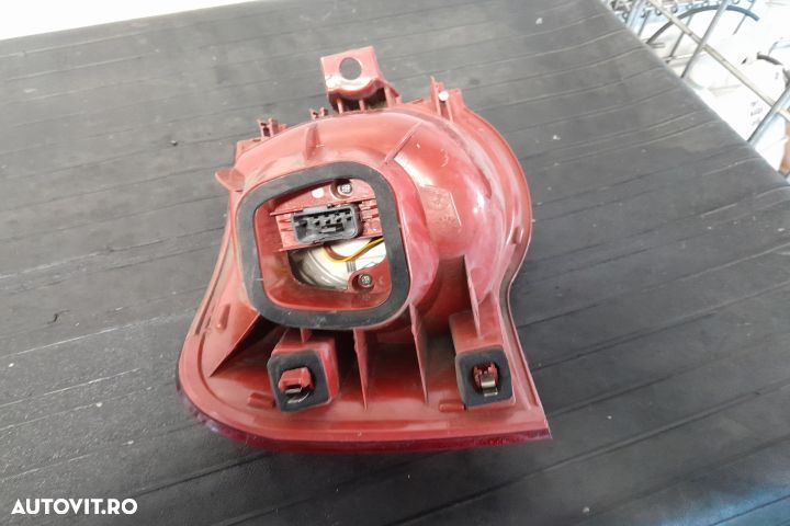 Lampa / Tripla stop dreapta pe aripa 3C9945096N 3C9945096N Volkswagen - 4