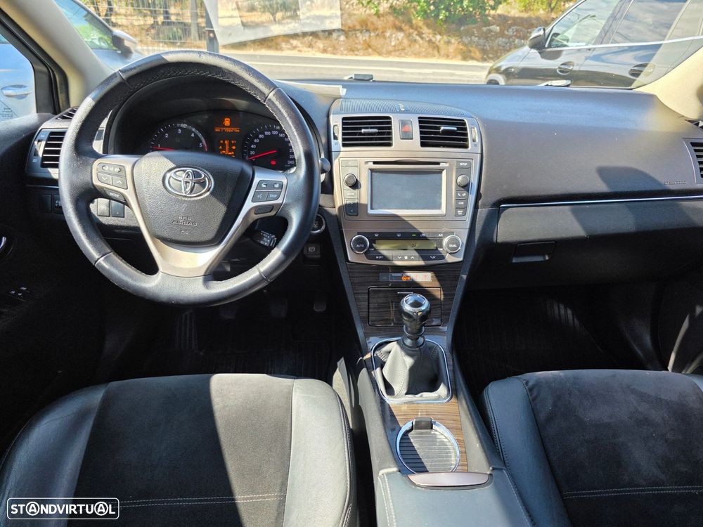 Toyota Avensis Touring Sports 2.0 D-4D Luxury - 7