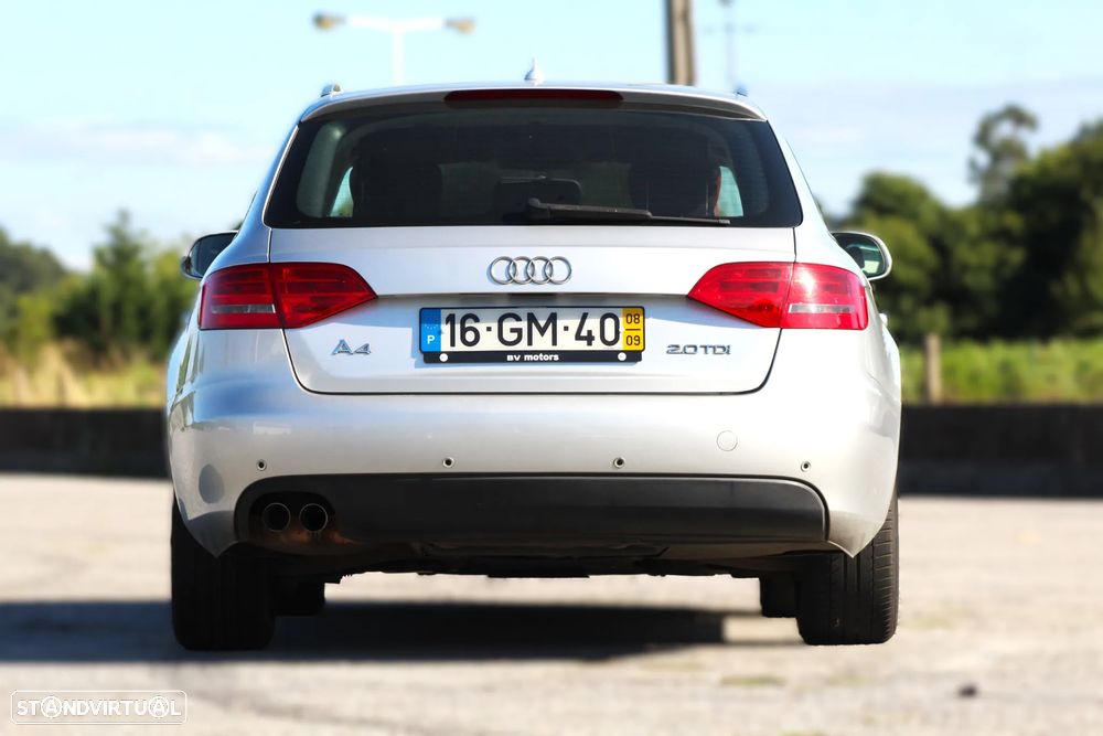 Audi A4 Avant 2.0 TDI exclusive - 12
