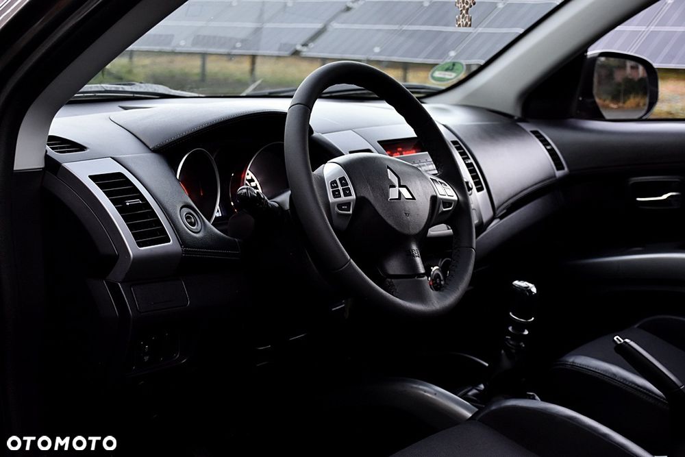 Mitsubishi Outlander 2.2 DI-D ClearTec 2WD Edition - 17