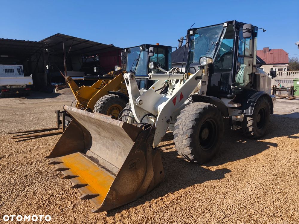 Caterpillar 908 - CATERPILLAR 906 - YANMAR V80 - 4