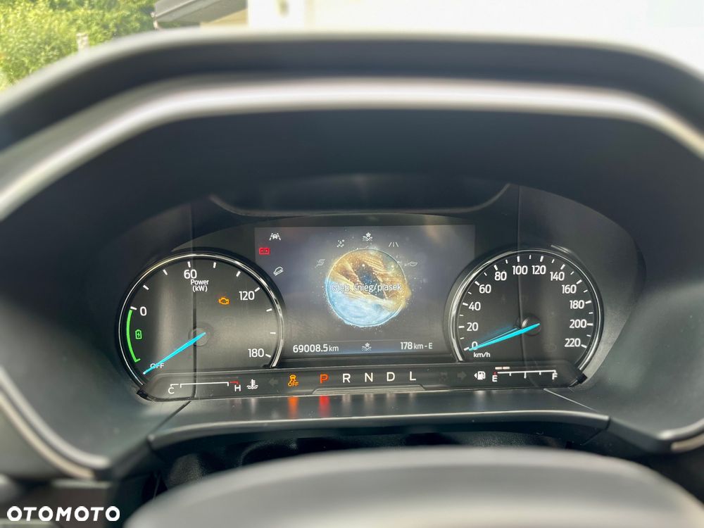 Ford Kuga 2.5 FHEV FWD Titanium X - 22