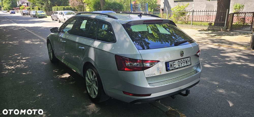 Skoda Superb 2.0 TDI Ambition DSG7 - 10
