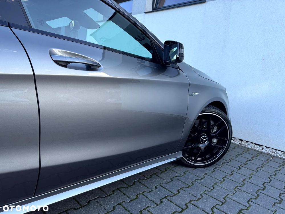 Mercedes-Benz CLA AMG 45 4Matic AMG Speedshift DCT 7G AMG Night Edition - 37