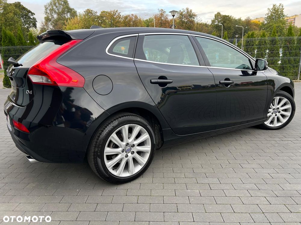 Volvo V40 D4 Geartronic Momentum - 12