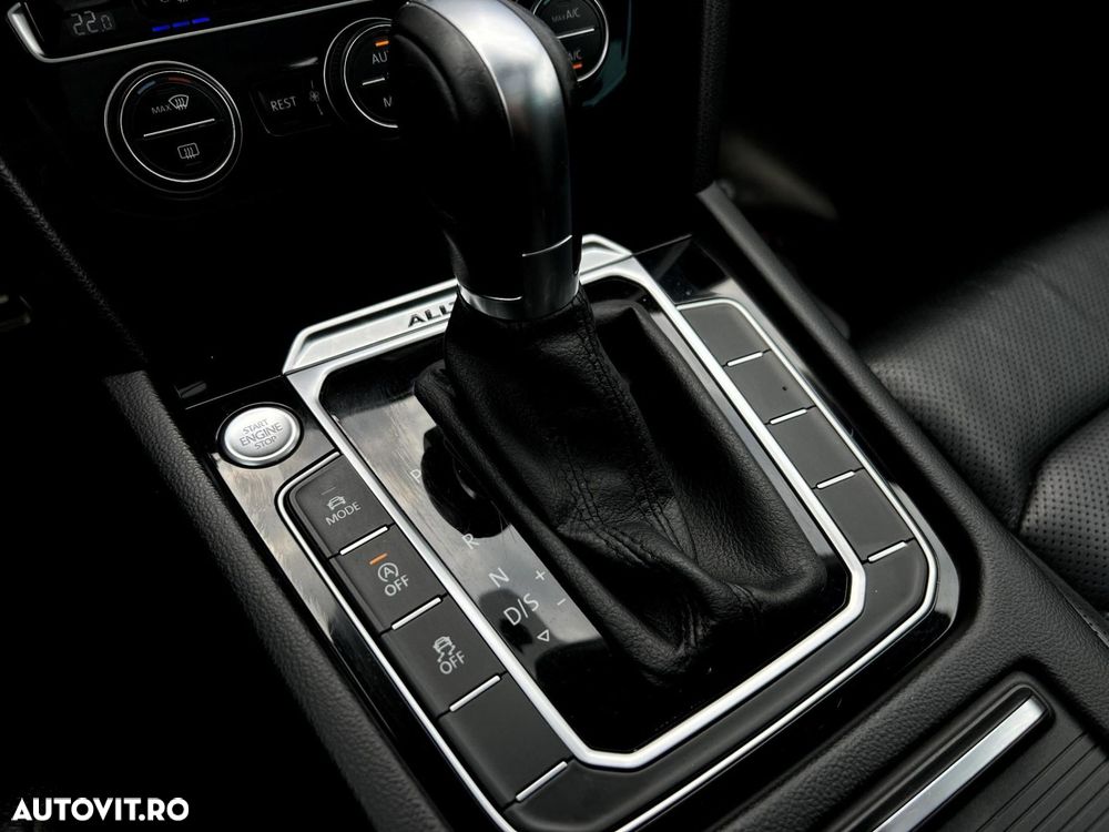 Volkswagen Passat Alltrack - 13