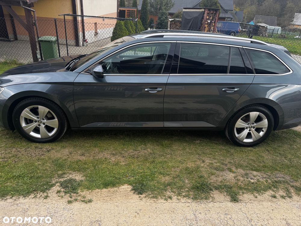 Skoda Superb 2.0 TDI Style DSG7 - 3