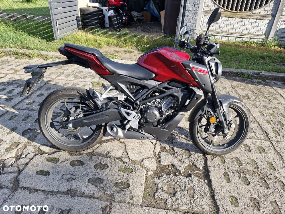 Honda CB - 1