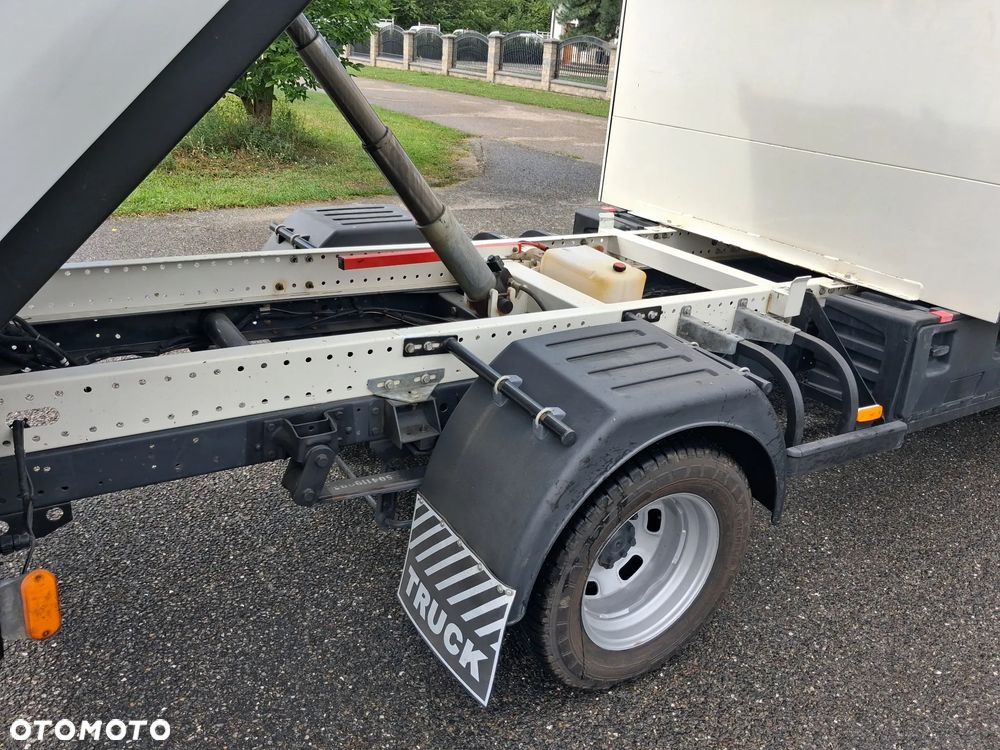 Iveco 35C13 - 19