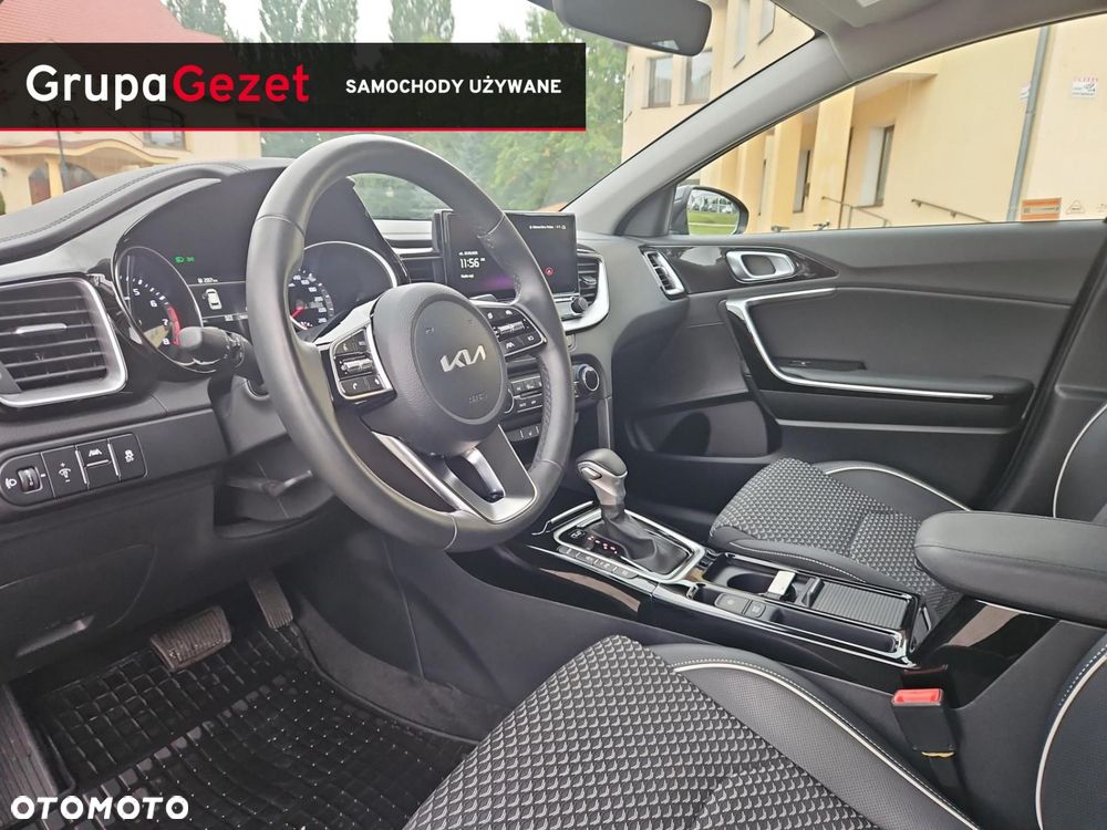 Kia Ceed - 9