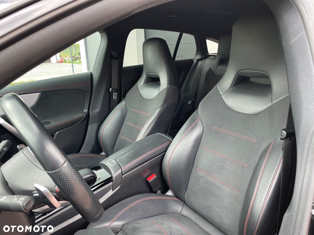 Mercedes-Benz CLA 200 7G-DCT AMG Line - 17