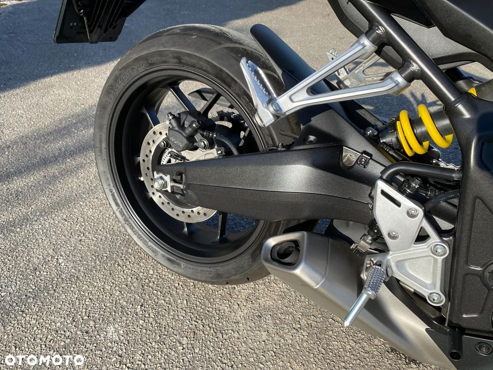 Honda CBR - 14
