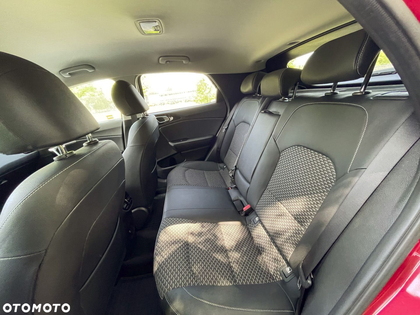 Kia XCeed 1.5 T-GDI L Business Line DCT - 10