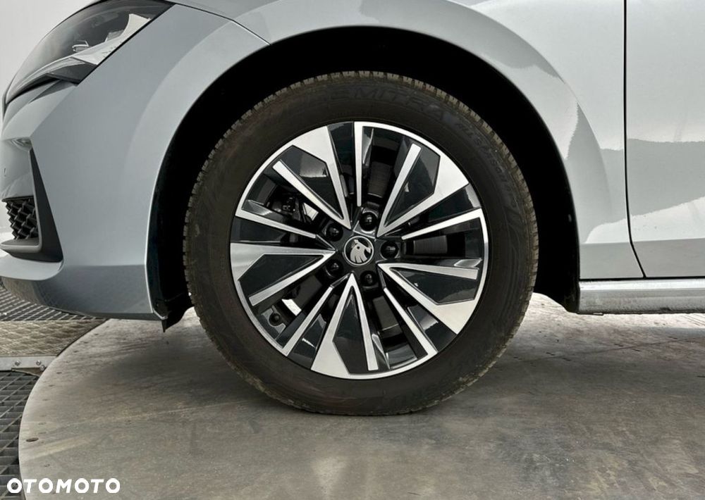 Skoda Superb 2.0 TDI SCR 4x4 Drive DSG - 5