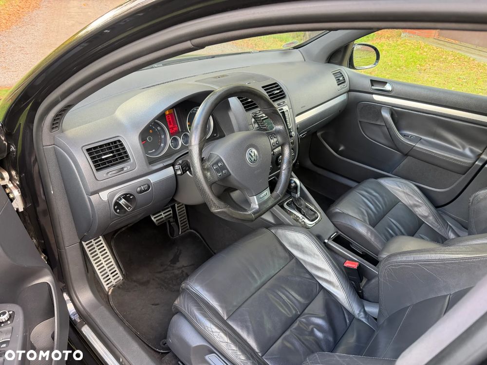 Volkswagen Golf - 18