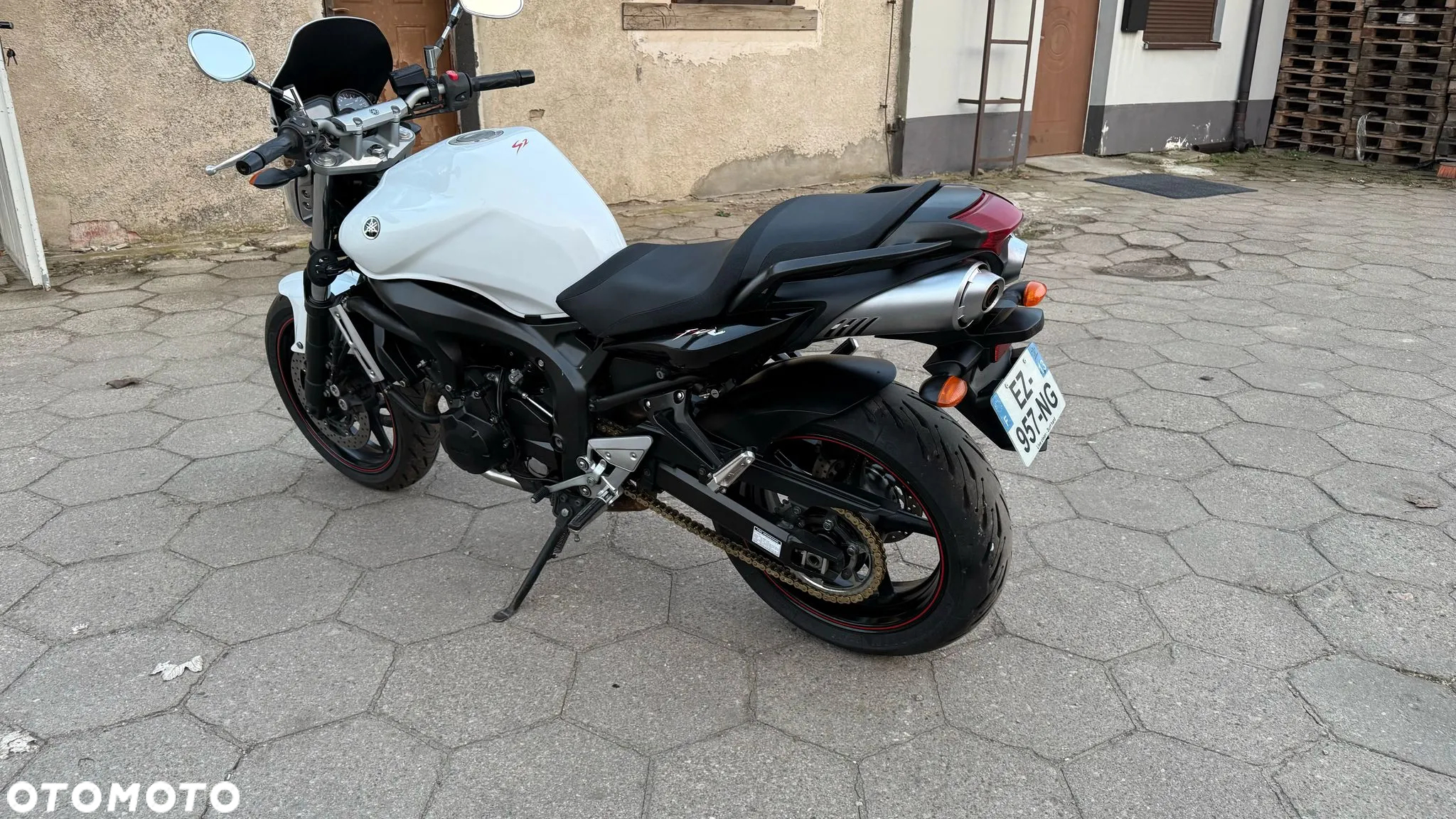 Yamaha FZ6 - 11