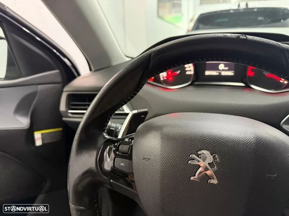 Peugeot 308 BlueHDi 130 EAT8 Allure Pack - 14
