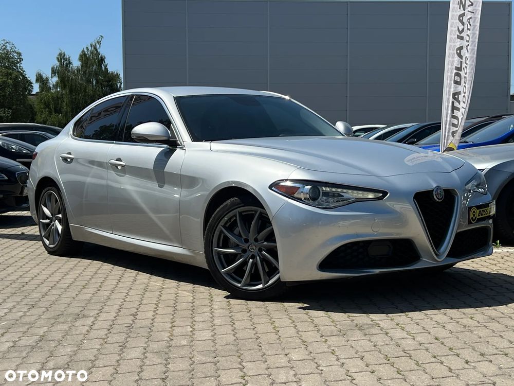 Alfa Romeo Giulia - 2