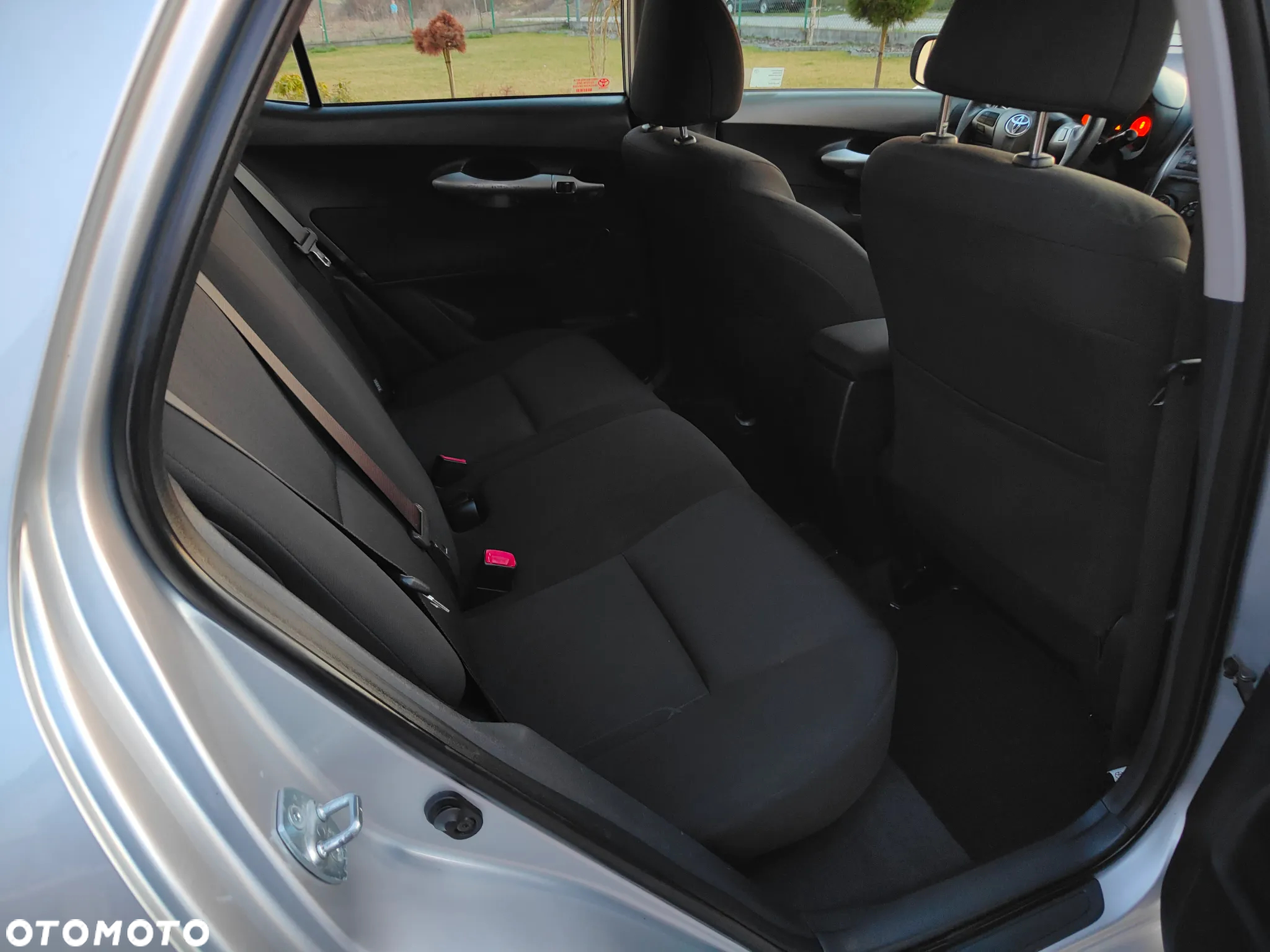 Toyota Auris 1.33 VVT-i Premium - 8
