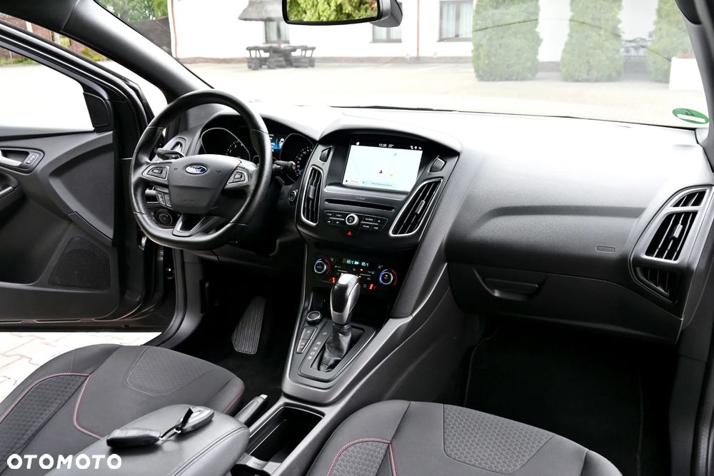 Ford Focus 1.5 EcoBoost ST-Line - 20