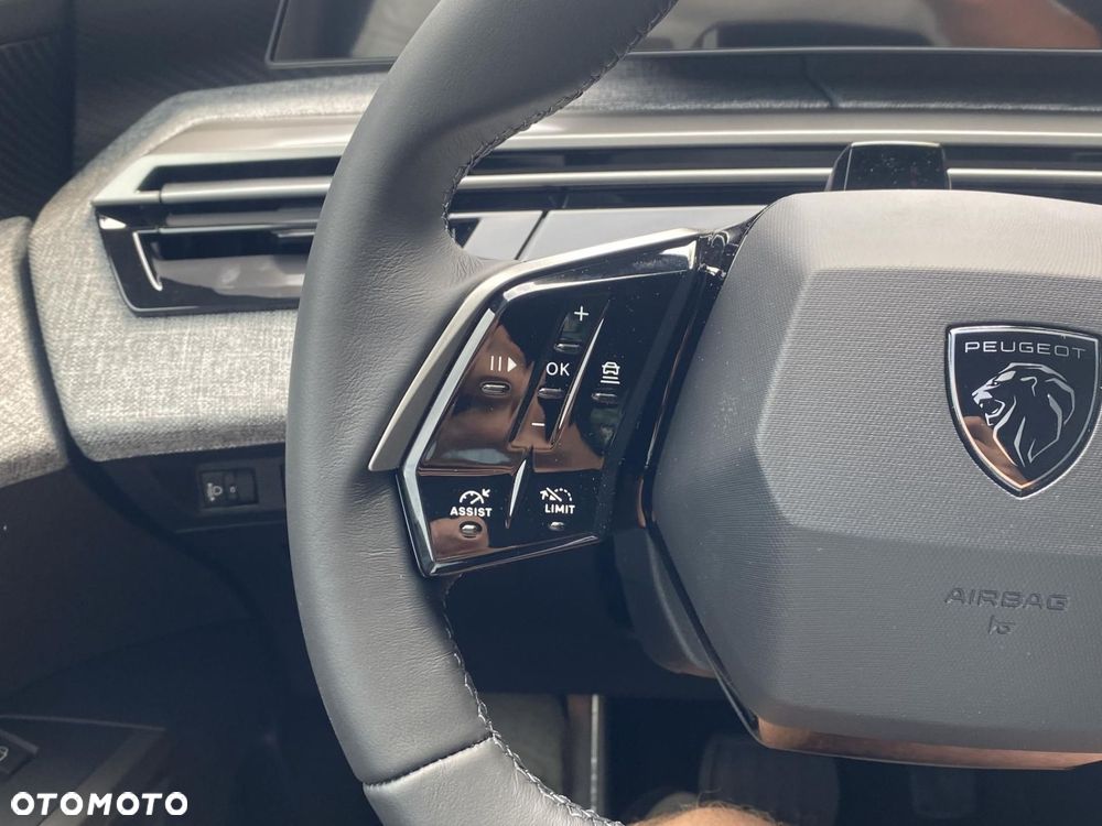 Peugeot 5008 1.2 PureTech mHEV Allure S&S e-DCS6 - 25